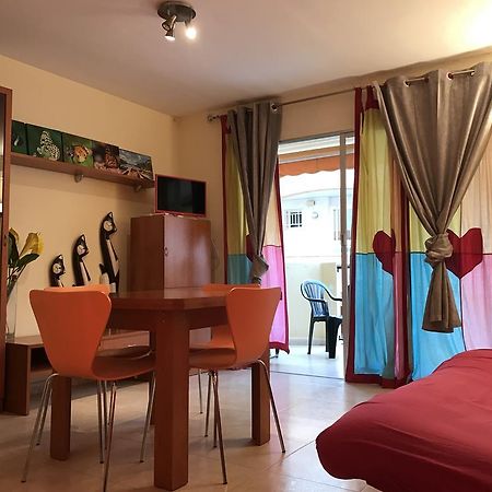 Apartamento Greco Apartment Салоу Екстериор снимка