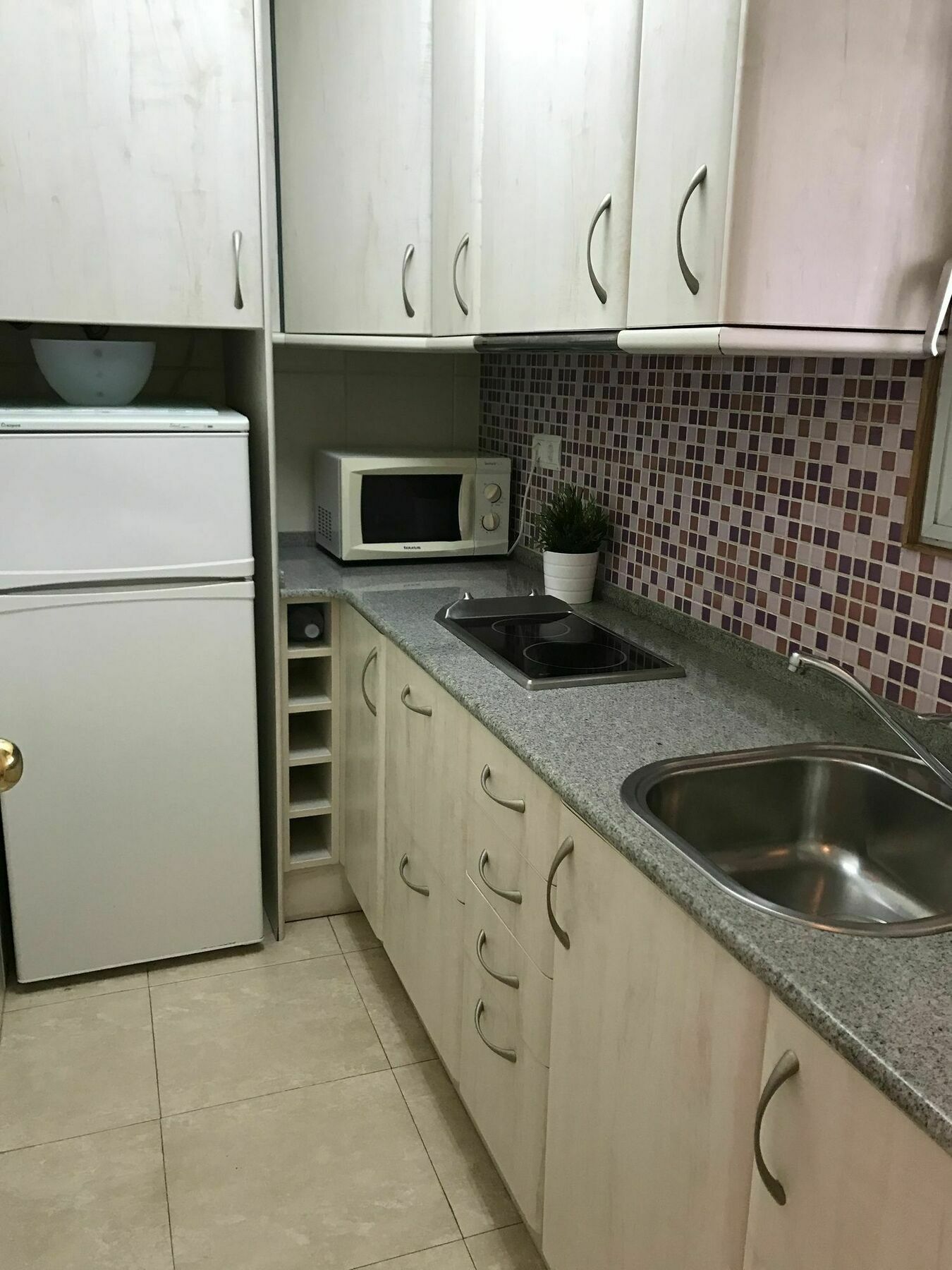 Apartamento Greco Apartment Салоу Екстериор снимка